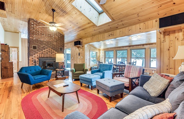 Waterfront North Hero Home w/ Screened Porch