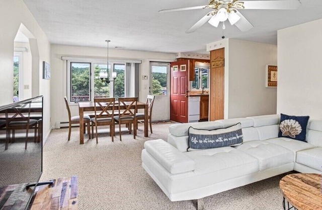 Canal View Apartment