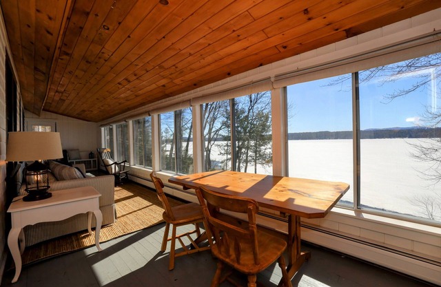 Waterfront Property, Sunset Lake and Mountain Views, Private Water Access/Dock