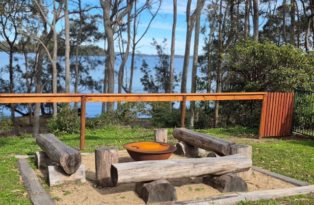 Waterfront Stays at Sanctuary Point - Free Wifi Stays at Sanctuary Point