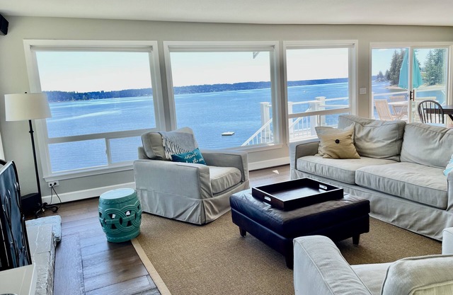 Waterfront Retreat on Case Inlet