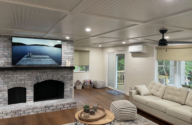 Waterfront Retreat on Jordan Bay - Sebago Lake