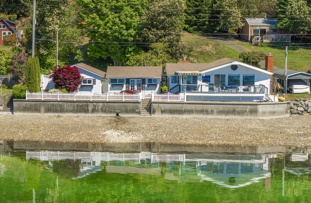 Waterfront Retreat with Private Beach, Oyster Beds & Large Deck
