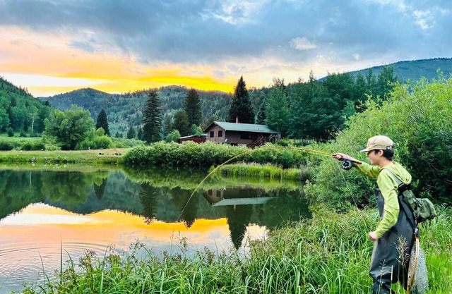 Waterfront Rocky Mt. Cabin on 50 acres & 2 fishing ponds: Mt. Evans, Ski Country