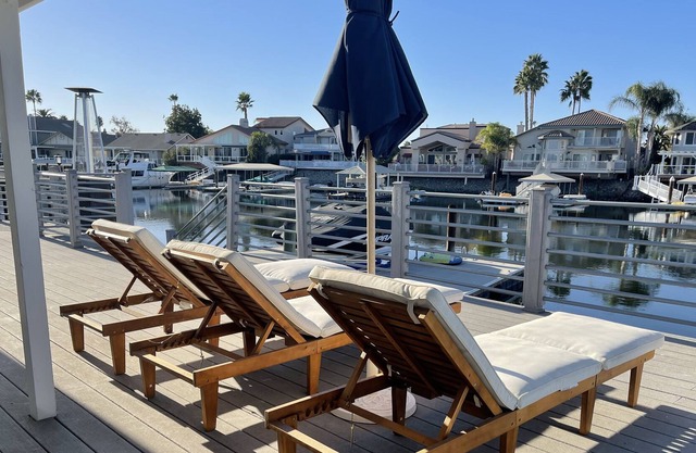 Waterfront Vacation Property on the California Delta