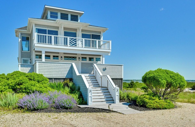 Waterfront Westhampton Haven: Pool & Private Beach