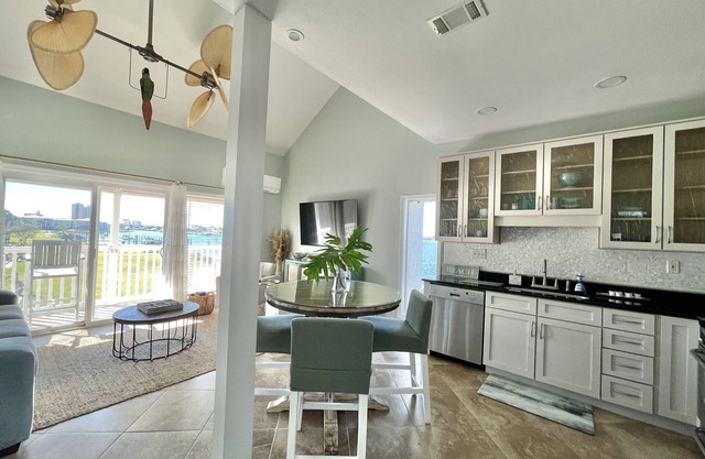 Waterfront- Walk to the Beach- Private Balcony- Sleeps 2