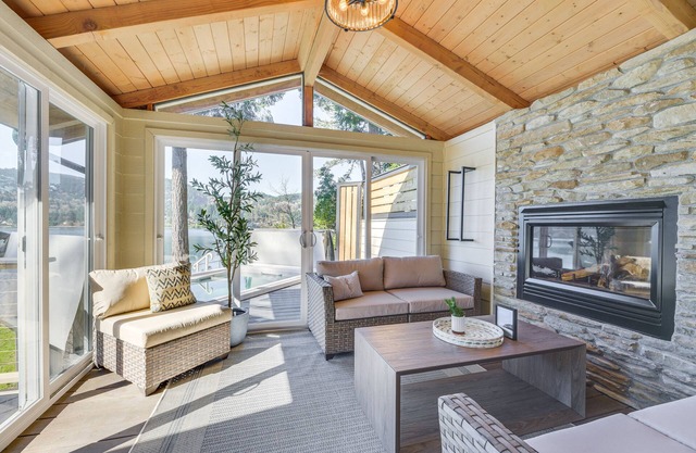 Waterfront Washington Getaway w/ Hot Tub & Deck!