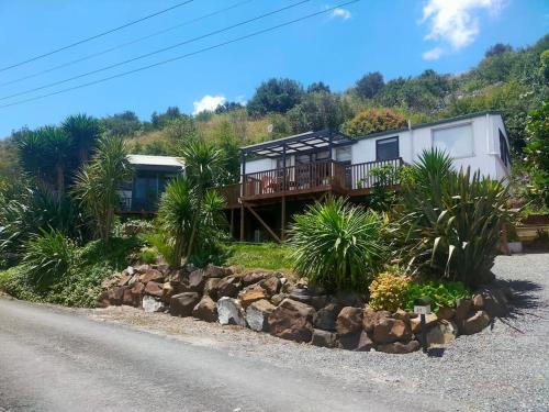 Waterfront weekend stay with sleep out