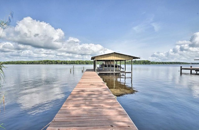 Waterfront Welaka Escape with Private Docks!