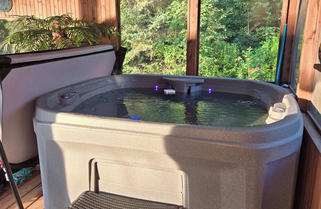 Havre de l'Auror | Waterfront with Spa