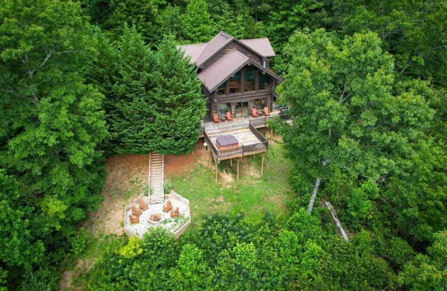 Watershed 8 - Breathtaking Views from Hot Tub and Firepit