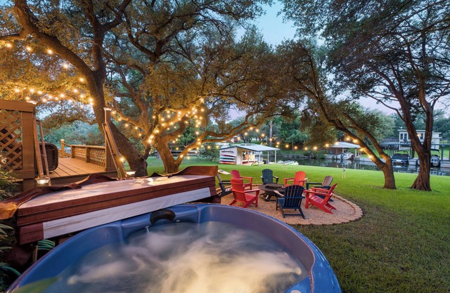 Waterside Dream - Waterfront Home on Lake LBJ