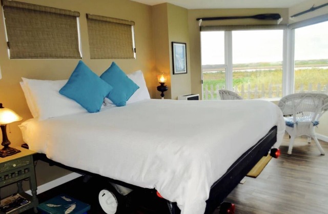 Captain's Inn Waterfront Zimmer Sanctuary, King, Kamin, 2-Personen-Dusche