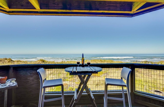 Watsonville Condo w/ Ocean Views & Beach Access