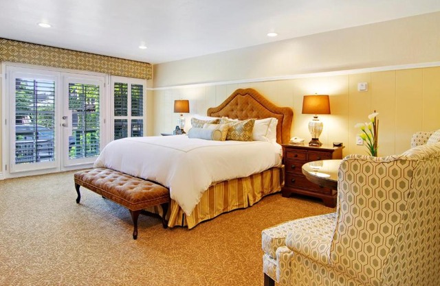 Wayside Inn