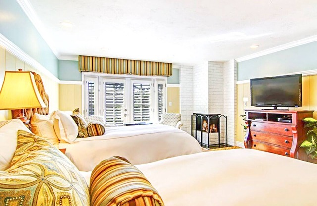 Wayside Inn