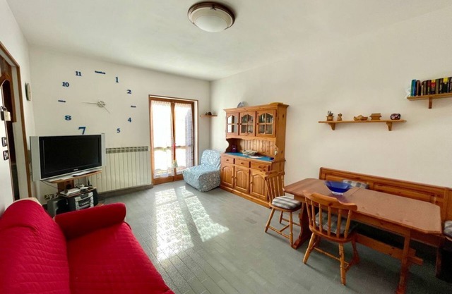 Weekend in Gravere with garage for motorcycles / bikes