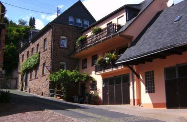 Weingut Gästehaus Karl-Otto Nalbach - Doppelzimmer Dusche/WC/teilweise Balkon