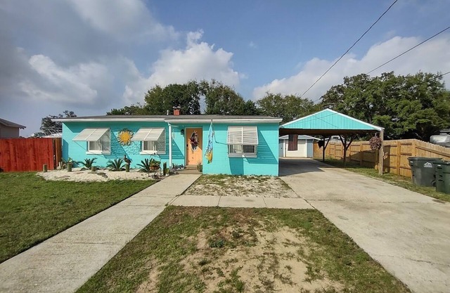 Welcome to Beach House! No Cleaning Fee...