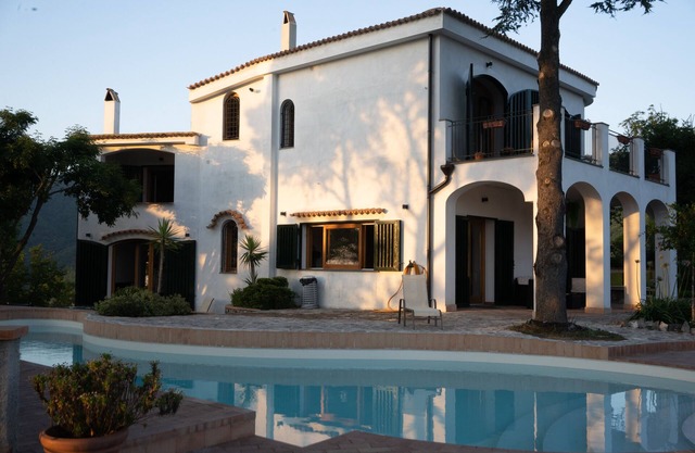Willkommen in der Casa di Sonia vom Meer des Golfs von Salerno zum Profil des Vesuvs