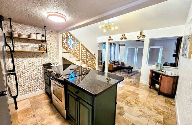 Welcome to Clearwater Vista Lake Hamilton Condo!