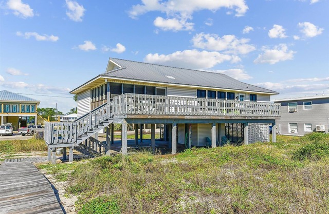 Welcome to Dapper Dolphin!