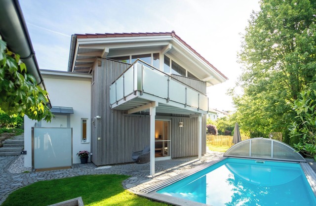 Welcome to Golf Cocoon, a stylish vacation home managed by HELLO HOLID
