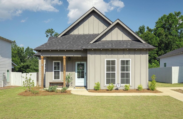 Welcome to Gray Cottage at Auburn!