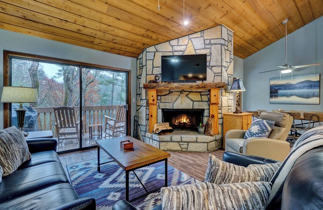Welcome to Lake View Villa Condo!