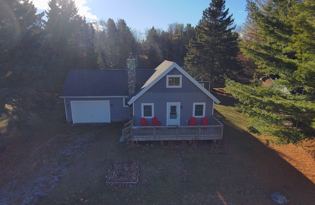 Welcome to Le Chalet in Grand Marais - walking distance to Lake Superior & more!
