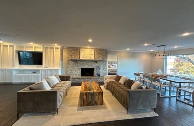 Welcome to Marina Pointe! Stay, Relax, Explore-Your Perfect Getaway Starts Here!