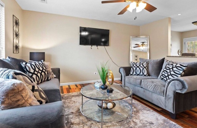 Welcome to North Shore! The Entire house 4 bedroom is your home away from home