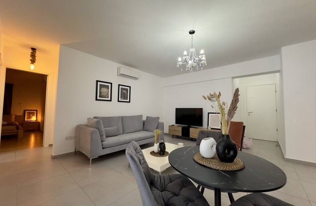 Willkommen in unserer luxuriösen Privatresidenz mit 1 Schlafzimmer und besonderer Terrasse