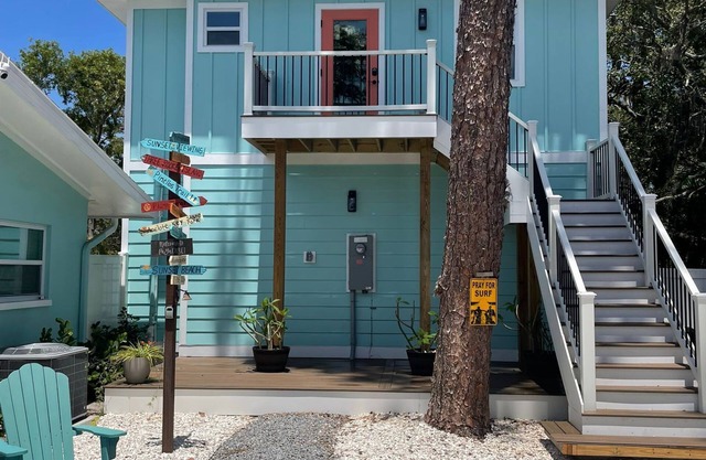 Welcome to PAYAdise Beachy Home Away from Home!