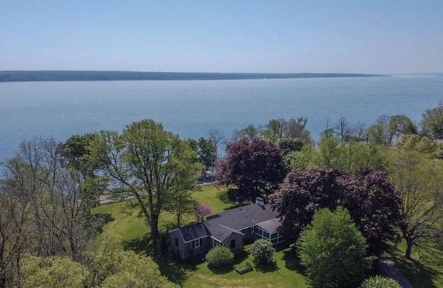 Welcome to The Backlund on Cayuga Lake - private lake shore access