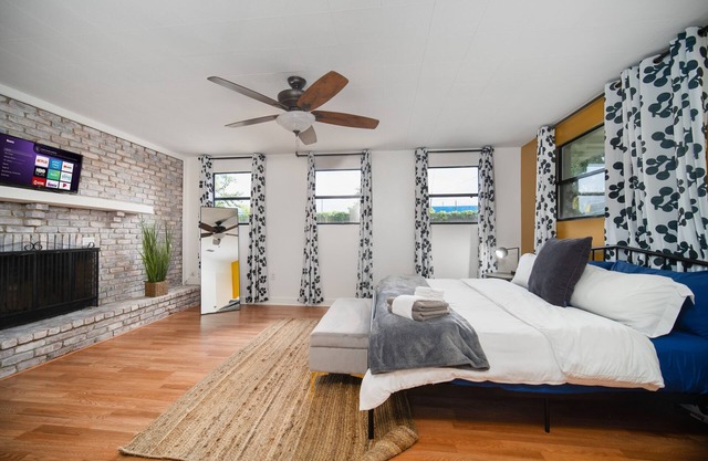 Welcome to the breathtaking modern home of your dreams