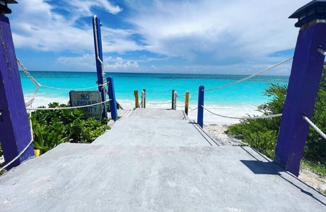 Welcome to the Exuma Palms experience!