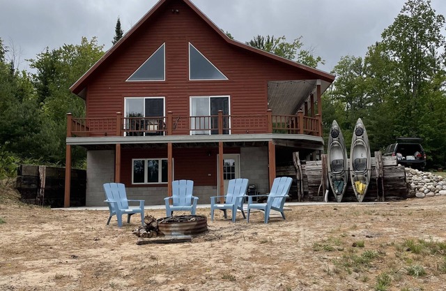 Welcome to The Nauti Pine Lodge