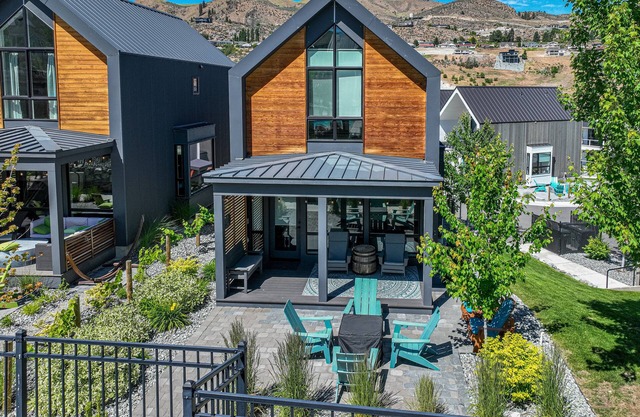 Willkommen bei Whisky Business am Lake Chelan