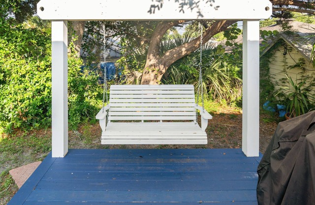 Welcome to your ideal beachside rental in the heart of New Smyrna Beach! .