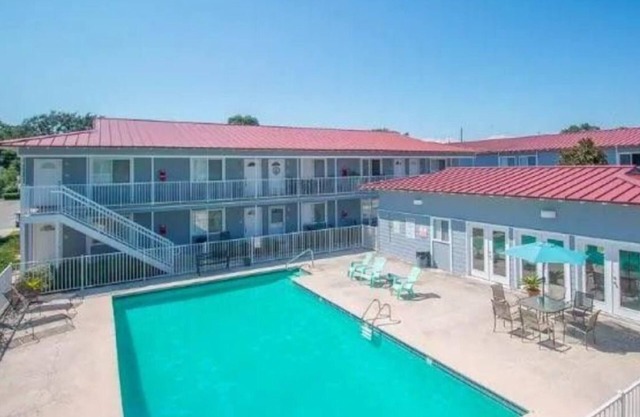 Welcome to your Beach retreat on Beach Blvd in Biloxi, Mississippi!