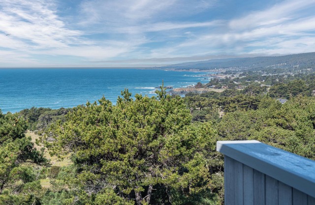 Welcome to your coastal sanctuary at Wild Hare in The Sea Ranch, California!