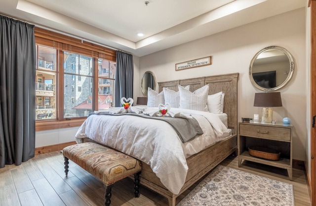 Welcome to your upscale ski in/out 1BD/1BA condo with free parking and upgrades.