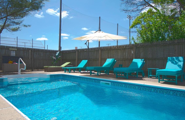 Welcome to your Beach House with a pool!