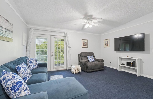 Welcoming Cozy 2BR/2BA Condo Near Downtown Orlando & Attractions