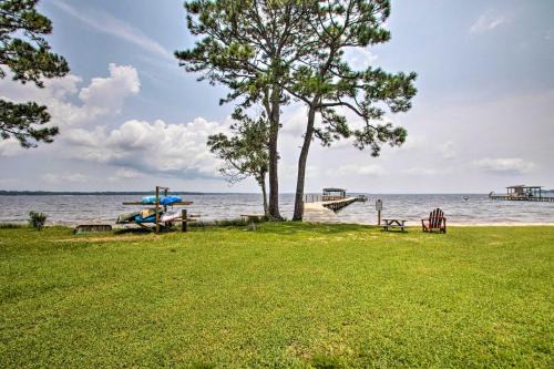 Welcoming Perdido Bay Home Less Than 1 Mile to Dock
