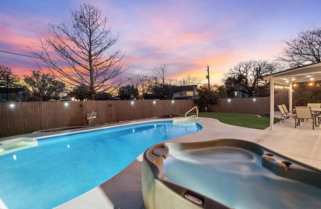 Welcoming home W/Pool, Hot tub and Game room