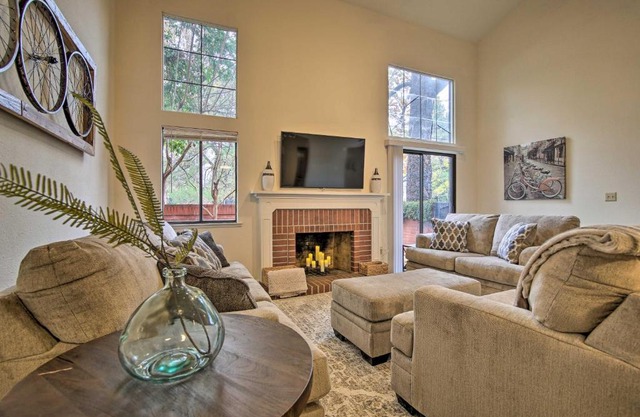 Well-Appointed Condo Across Street from UC Davis!