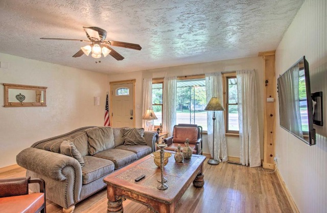 Well-Appointed Fruita Townhome Hike and Bike Nearby